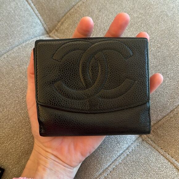 Authentic CHANEL Black Caviar Leather Timeless 'CC' Compact Wallet 4.5” x 4” - Picture 13 of 13